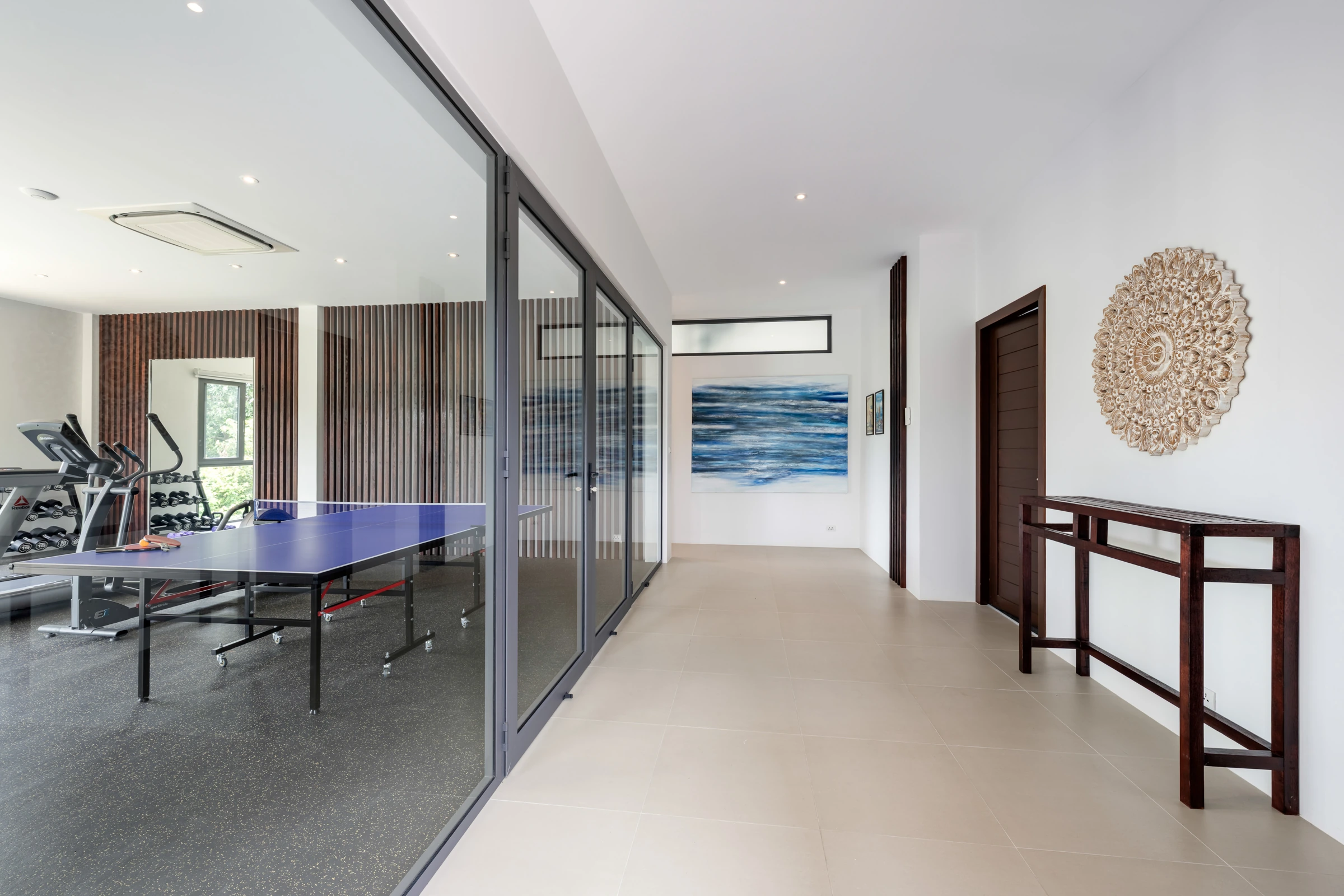 Table tennis in the villa’s recreation area